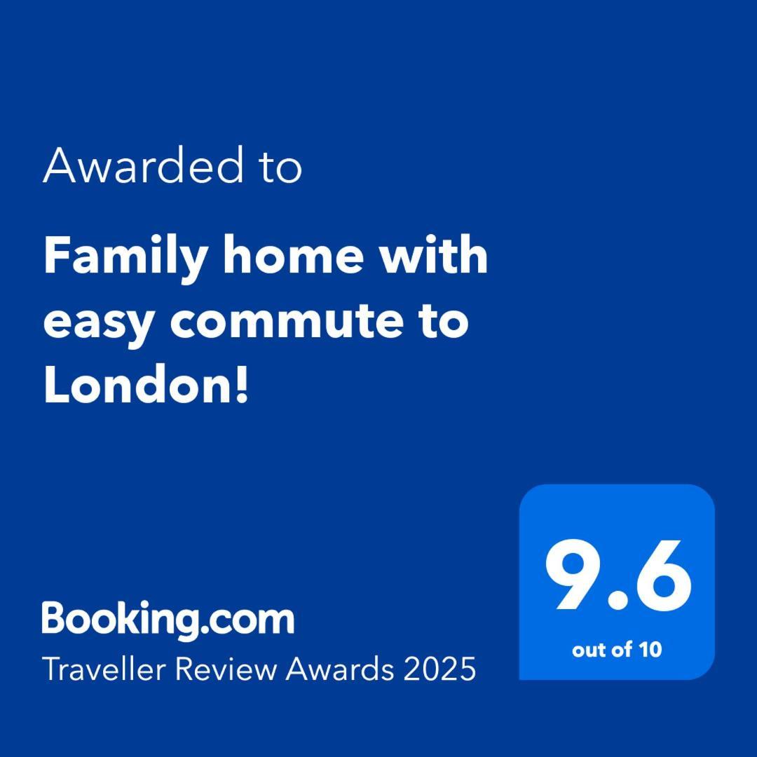 Family Home With Easy Commute To London! Croydon kerület Kültér fotó
